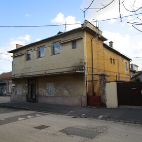 Eladó egykori moziépület